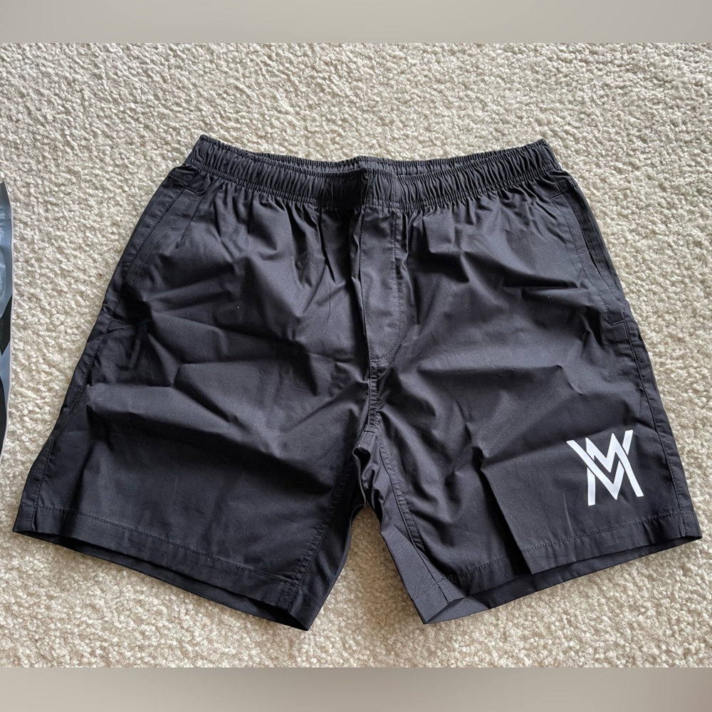 New - Von Moger Beach Shorts - Size 32